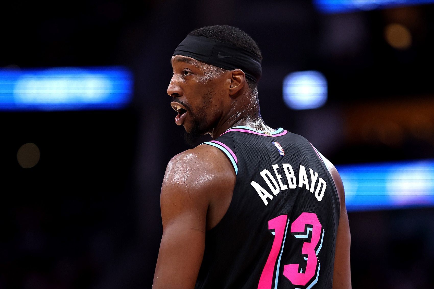 乐鱼体育平台-赛季场均20+10！阿德巴约：努力得到了回报 这又是一个里程碑